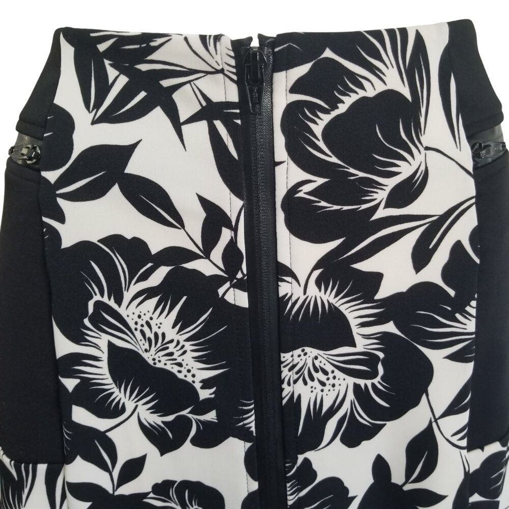 Worthington Skirt Front Zip Floral Black and White Stretch Pockets Womens Size 8 - Picture 5 of 7